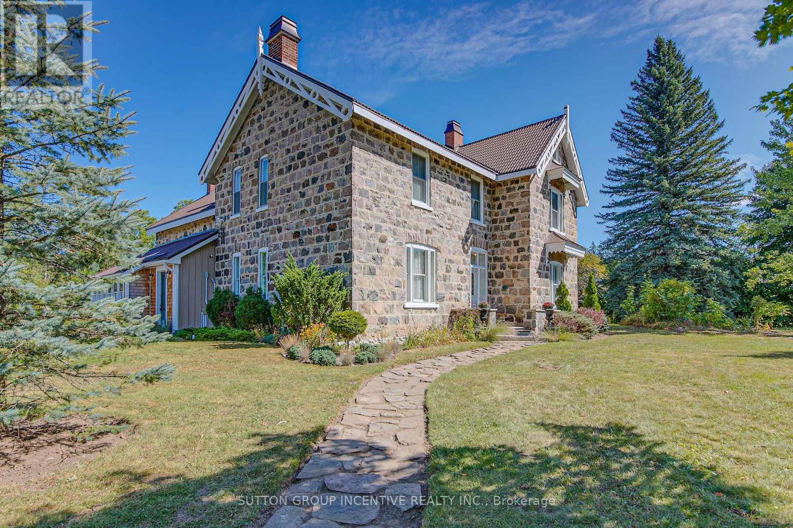 1680 Hwy 26, Springwater, ON L0L 1Y2