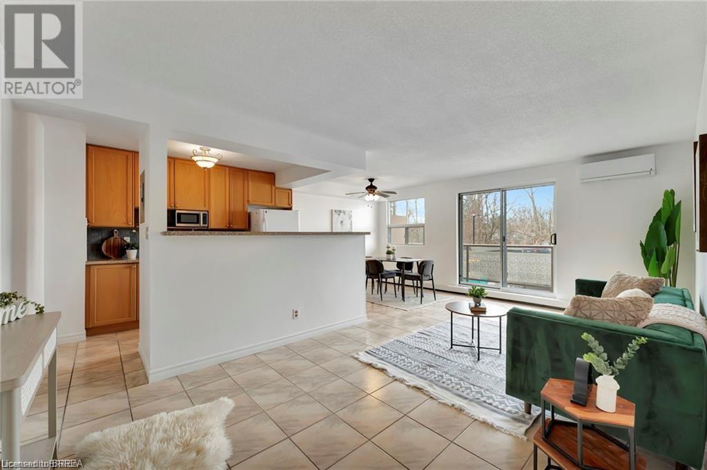 793 Colborne Street Unit 207, Brantford, ON N3S 7J3