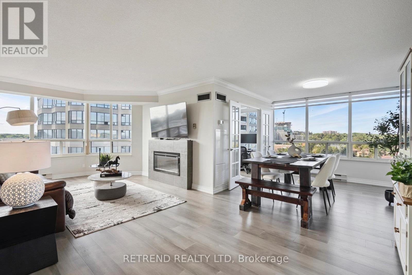826 32 Clarissa Dr, Richmond Hill, ON L4C 9R7