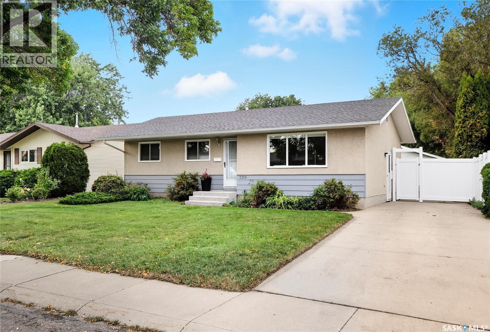 2358 Easthill, Saskatoon, SK S7J 3E5