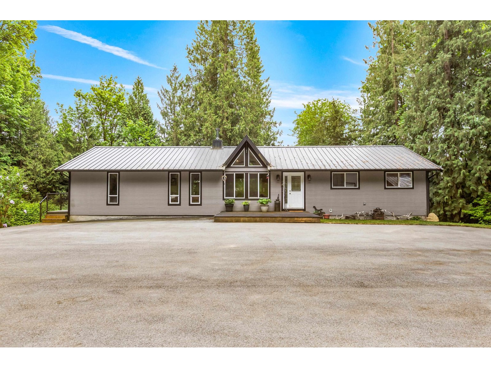 31648 Grove Ave, Mission, BC V4S 1E6