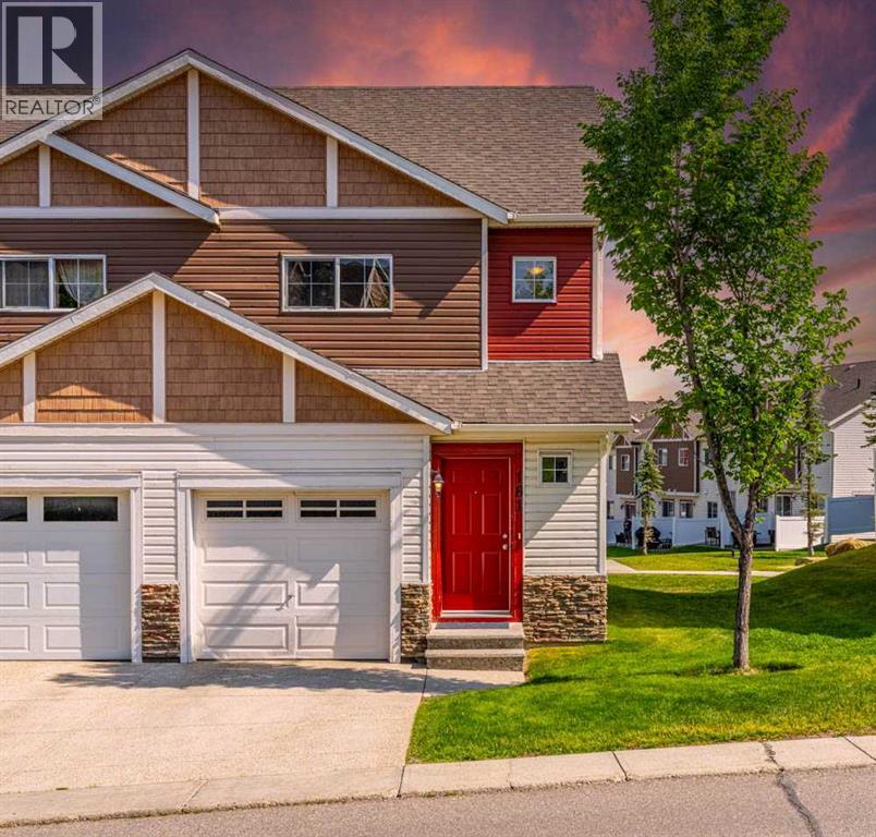 181 Pantego Ln NW, Calgary, AB T3K 0T1