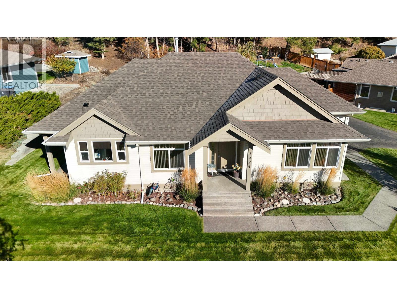 1924 Hamel Rd, Williams Lake, BC V2G 5G8