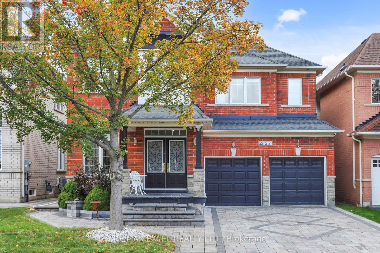 25 Lundy Dr, Markham, ON L6B 0G1