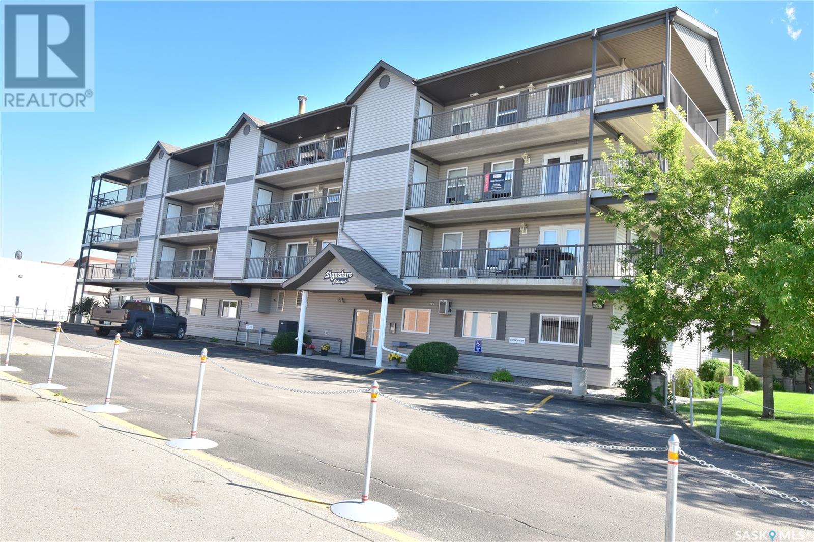 122 Government Road Unit 203, Weyburn, SK S4H 0P1