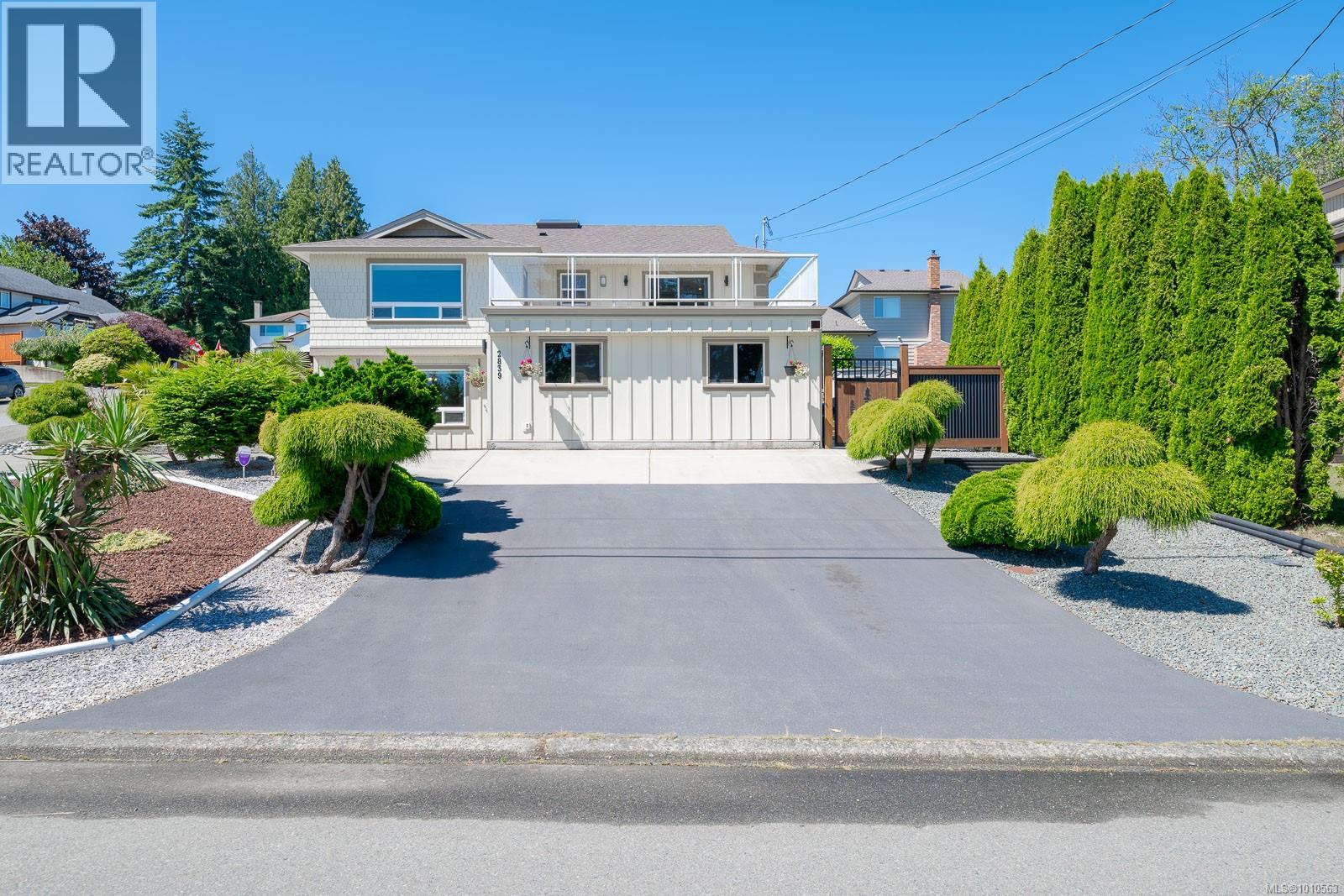 2839 Neyland Rd, Nanaimo, BC V9T 3G2