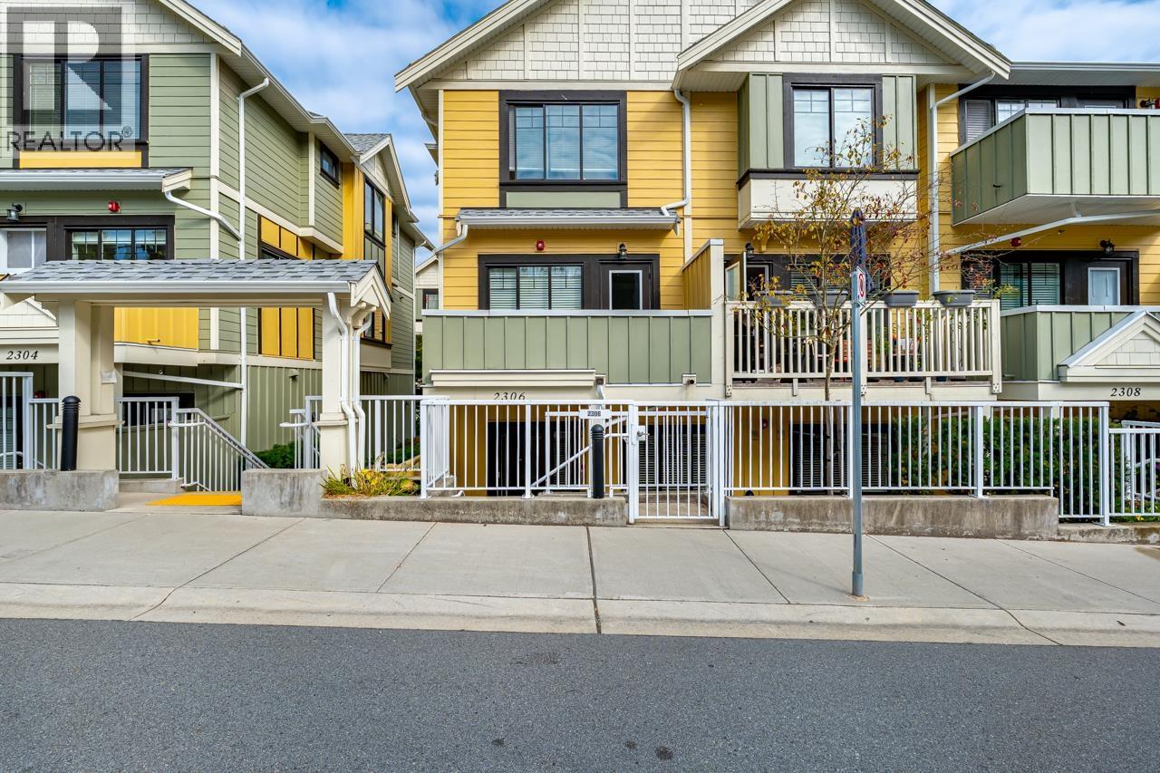 2306 Spring St, Port Moody, BC V3H 0M6