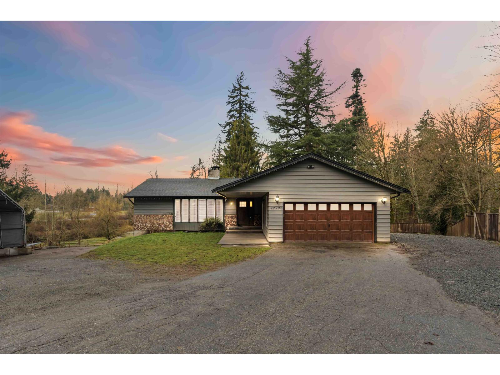 70 Avenue Unit 22990 #a, Langley, BC V2Y 2J9