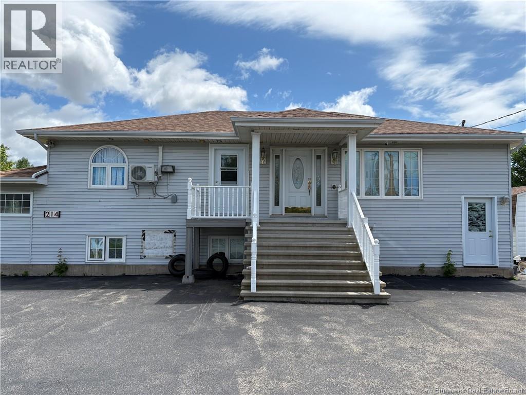 214 Ier Rd, Shippagan, NB E8S 1T2