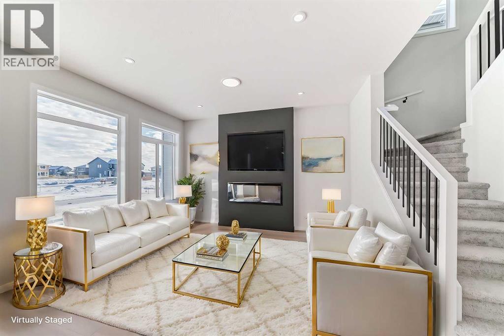 374 Corner Glen Way NE, Calgary, AB T3N 2P1