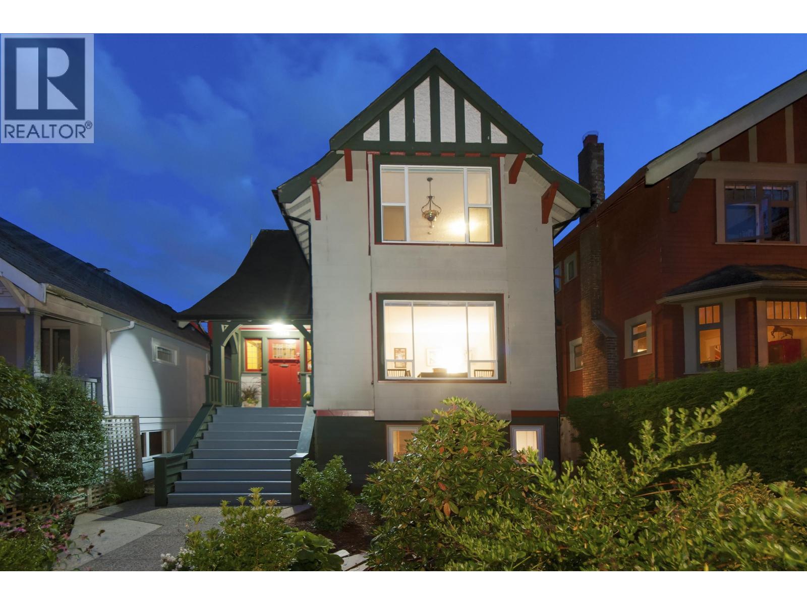 3316 W 3rd Ave, Vancouver, BC V6R 1L4