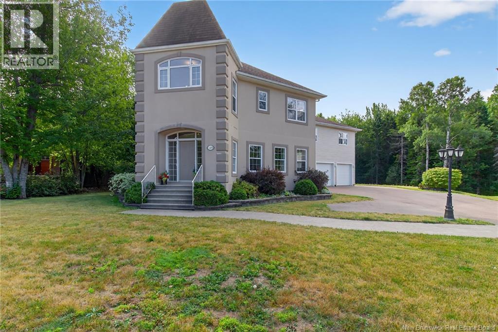 125 Rue Du Golf St, Dieppe, NB E1A 8K9