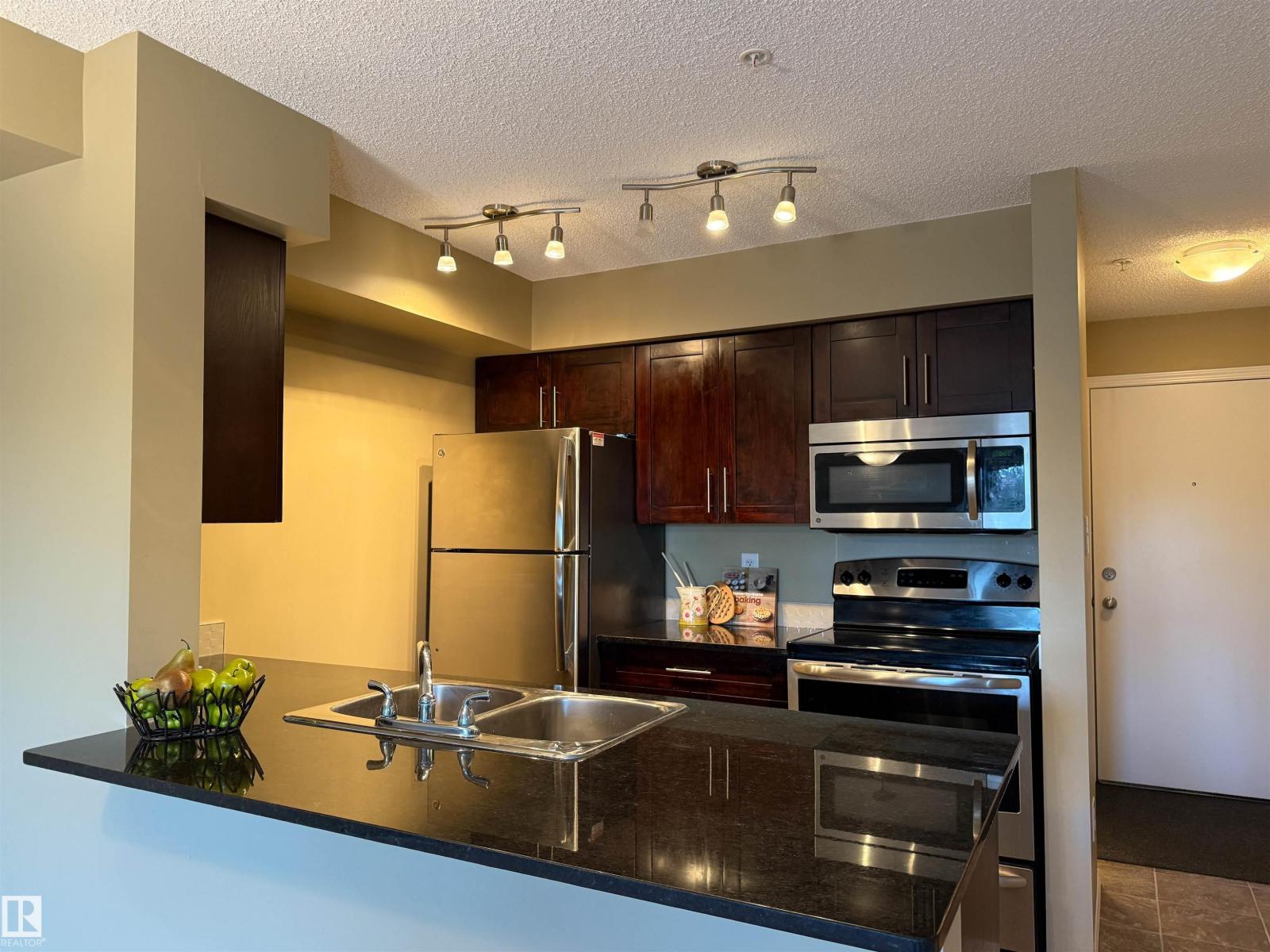 274 Mcconachie Drive Northwest #214, Edmonton, AB T5Y 3N4