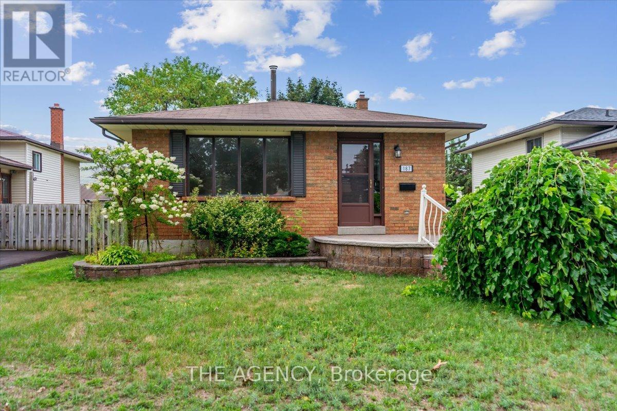 187 Seneca Ave, Oshawa, ON L1G 3V5