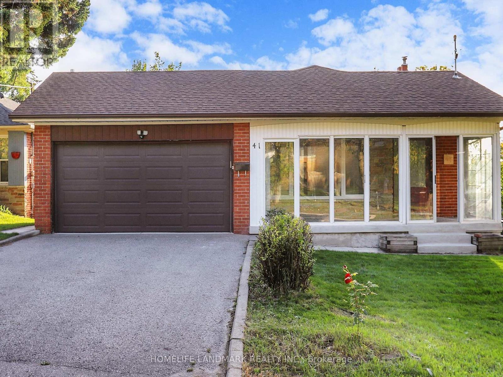 41 Goodview Rd, Toronto, ON M2J 2K7
