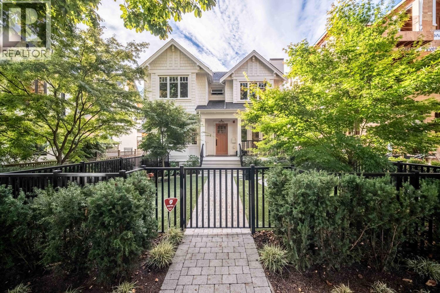 3530 W 43rd Ave, Vancouver, BC V6N 3J9