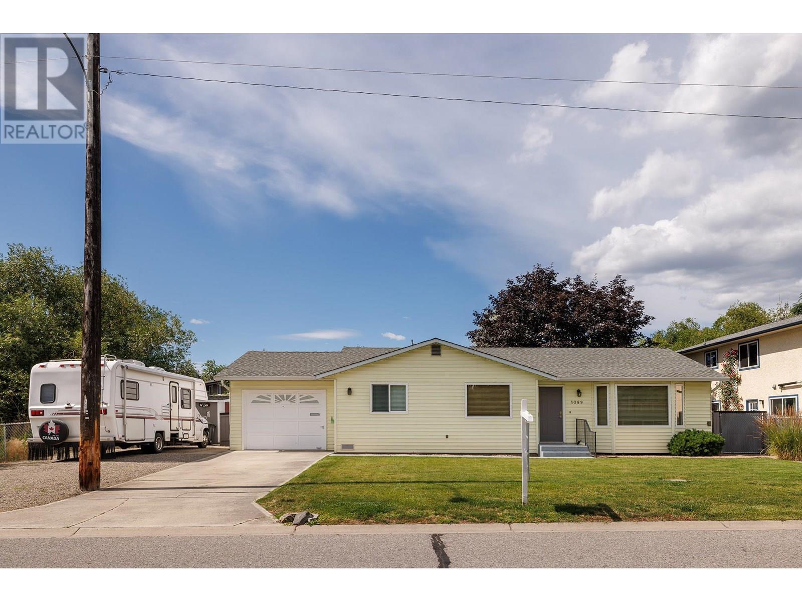 1089 Quesnel Rd, Kelowna, BC V1Y 3J4
