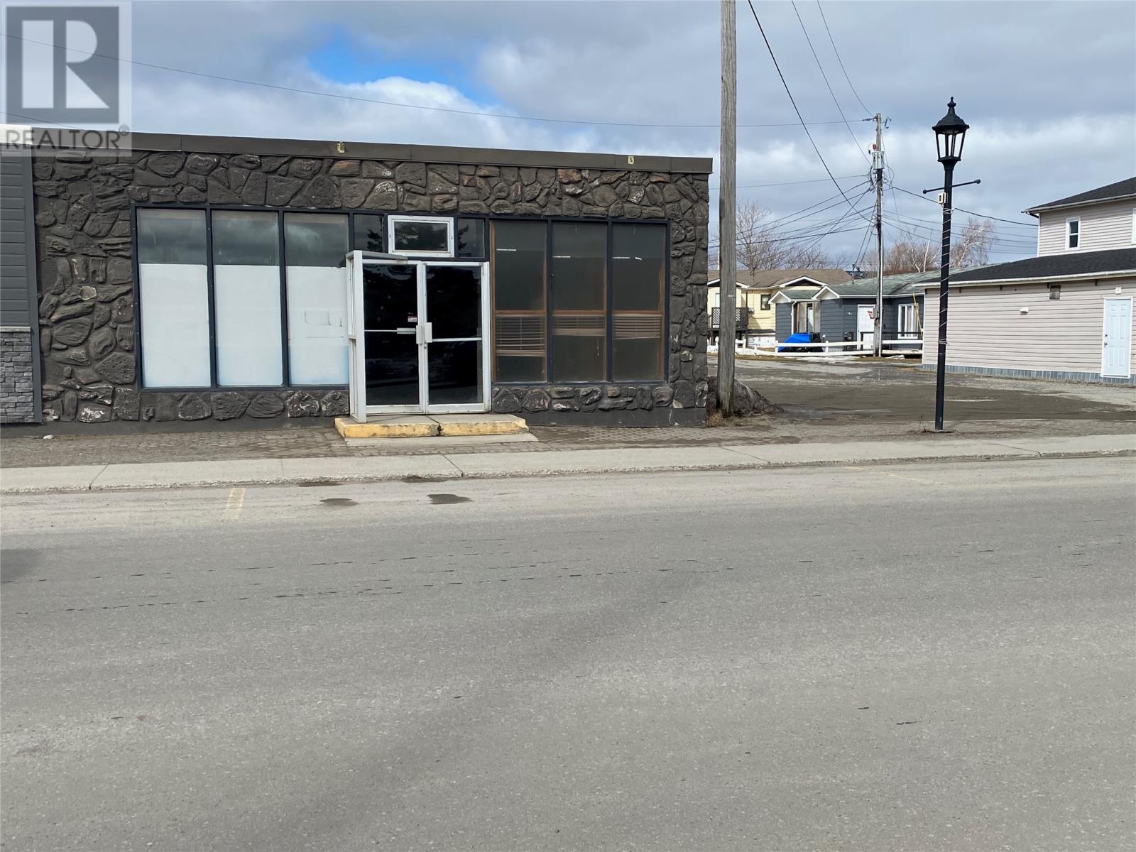 171 Main St, Stephenville, NL A2N 1J8