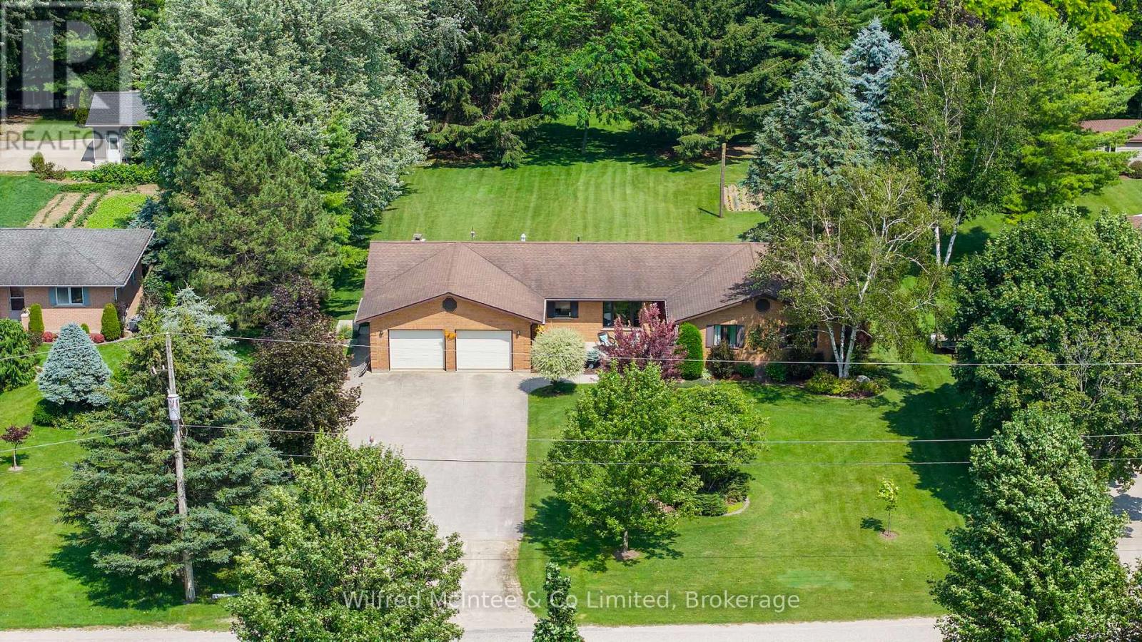 30 Geeson Ave, Brockton, ON N0G 2V0