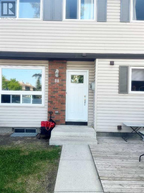 740 Bracewood Drive Sw Unit 88, Calgary, AB T2W 3N3