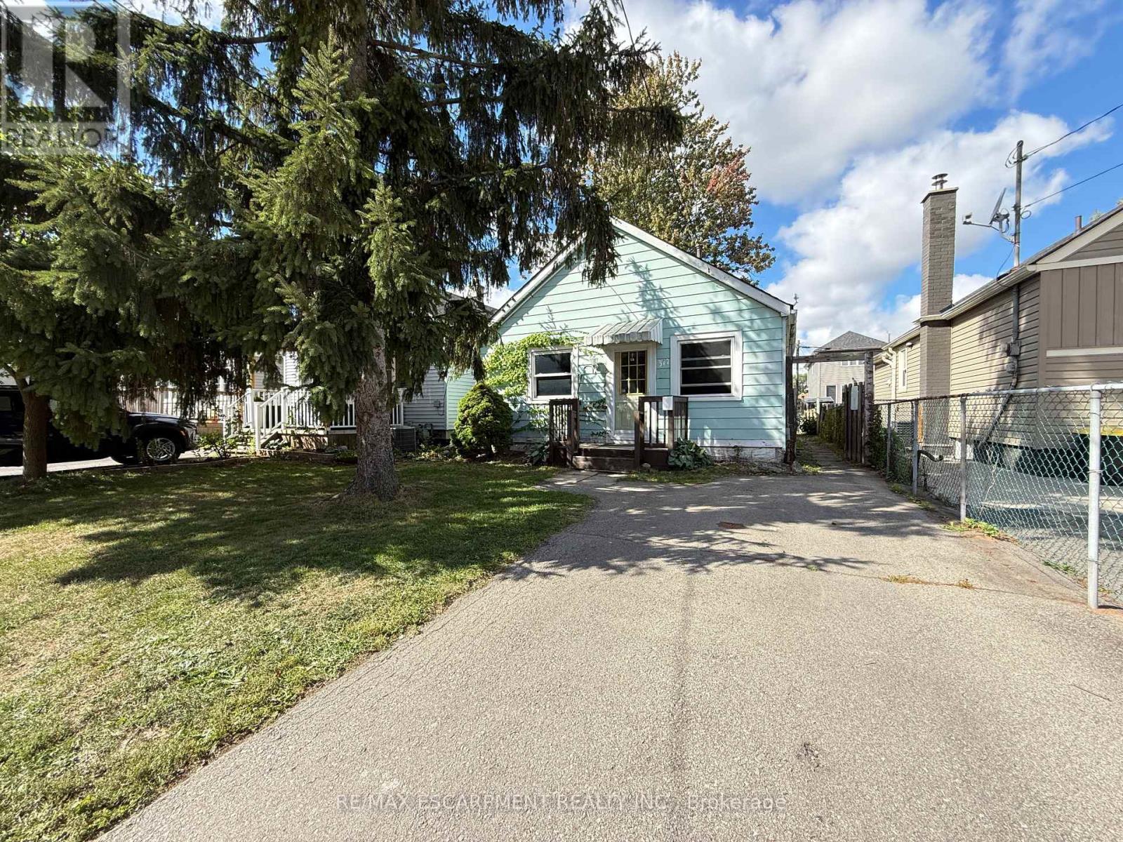 317 Brunswick St, Hamilton, ON L8H 6R8