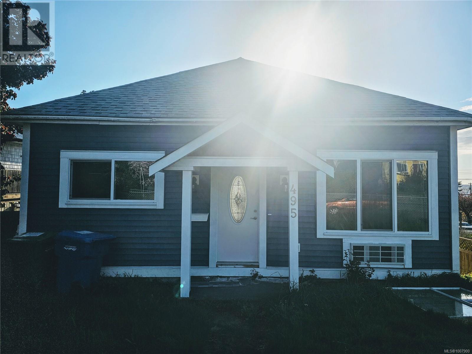 495 Nicol St, Nanaimo, BC V9R 4T5