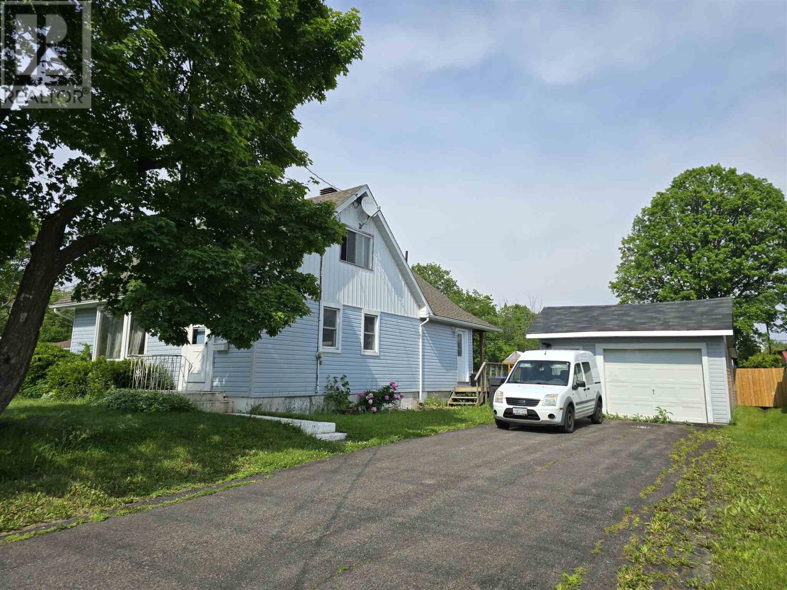 174 Reid St, Sault Ste. Marie, ON P6B 4T9