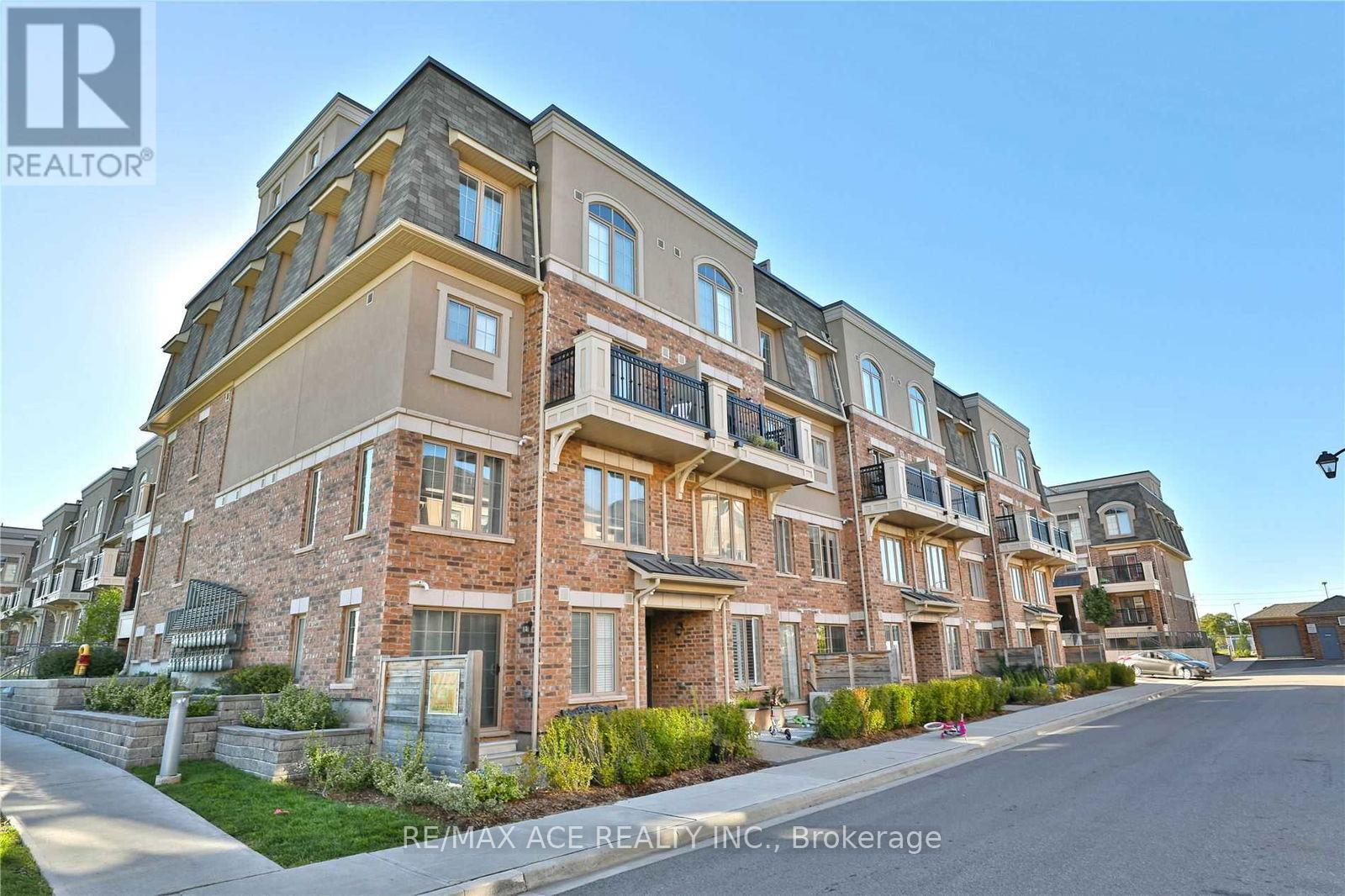 8 2441 Greenwich Dr, Oakville, ON L6M 0S3
