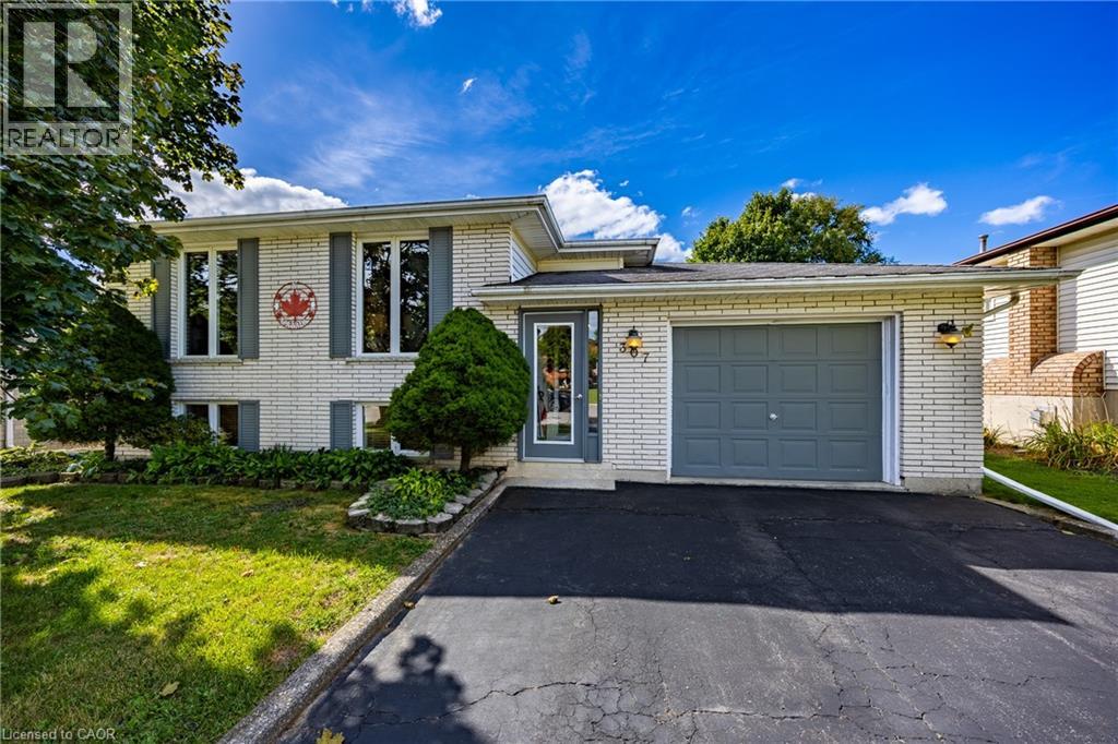 307 Dover Ave, Port Dover, ON N0A 1N4