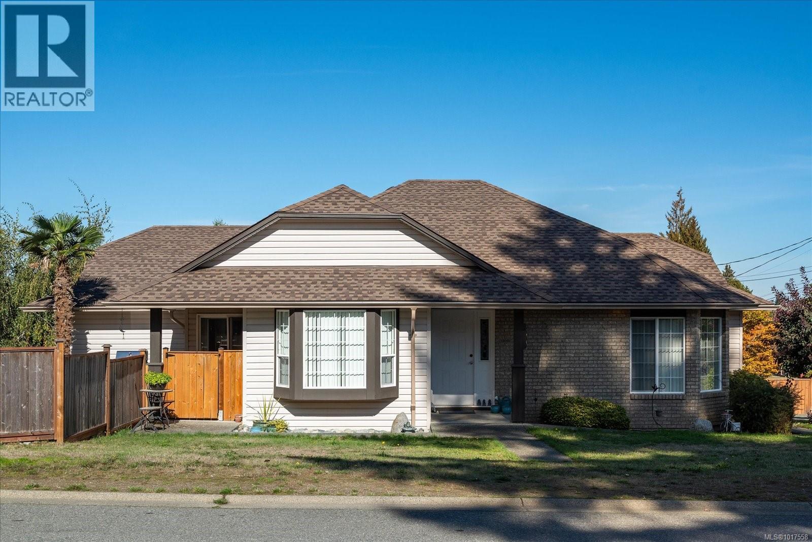 800 Colonia Dr, Ladysmith, BC V9G 1N2