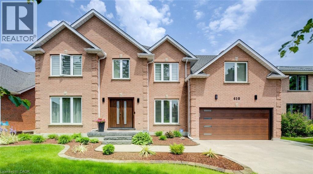 610 Stonebury Cres, Waterloo, ON N2K 3R1