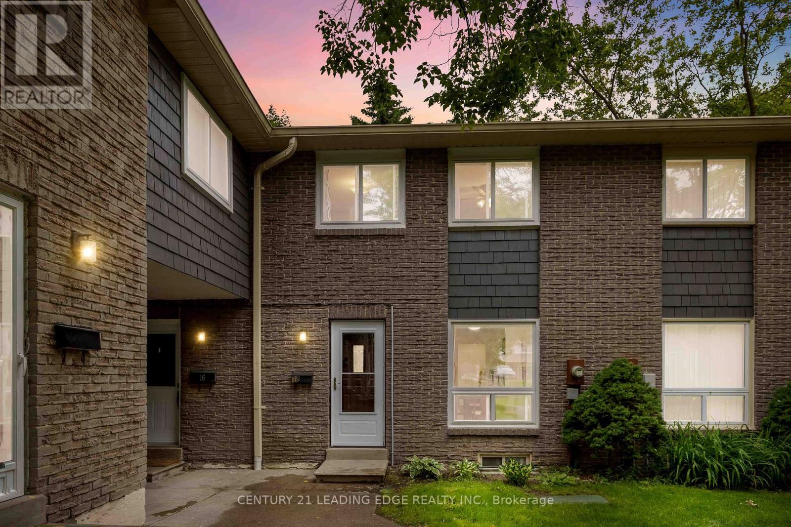 18 Rock Fern Way, Toronto Don Valley Village, ON M2J 4N2