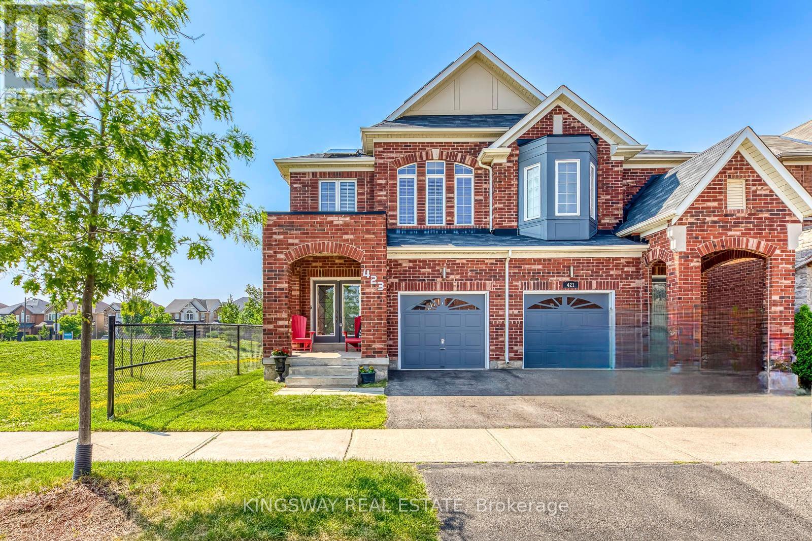 423 Cedric Ter, Milton, ON L9T 7T9