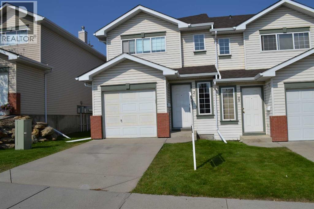 21 Country Hills Rise NW, Calgary, AB T3K 4S7