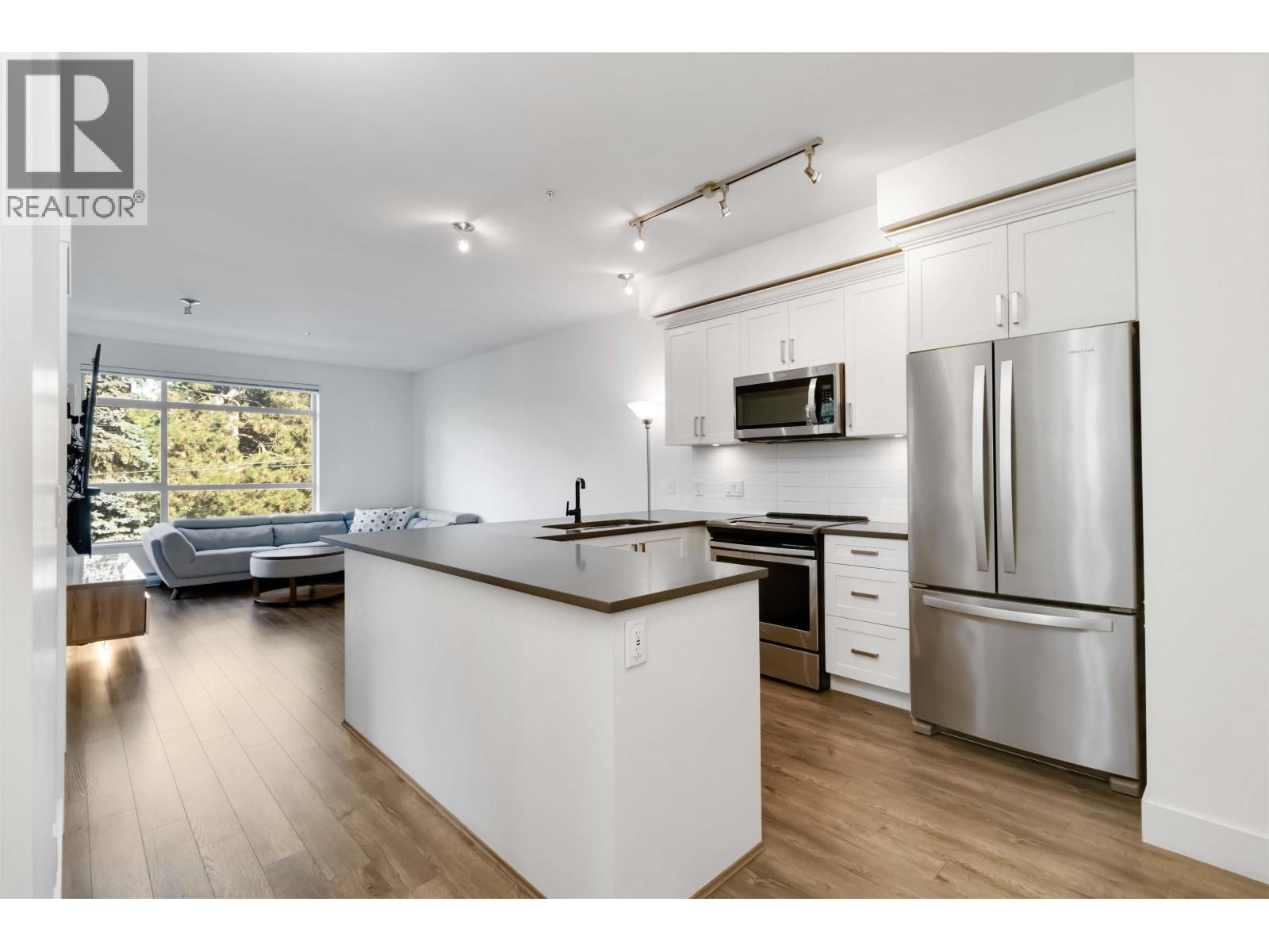 2436 Kelly Avenue Unit 208, Port Coquitlam, BC V3C 0G9