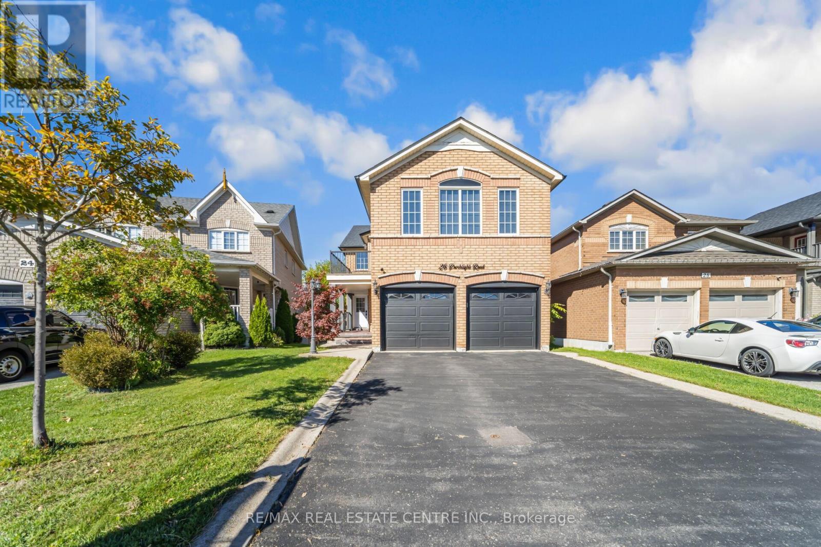 26 Porchlight Rd, Brampton, ON L6X 4S2