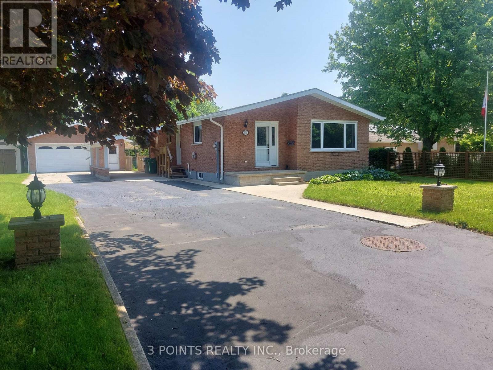 377 S Street S, Goderich, ON N7A 3M7
