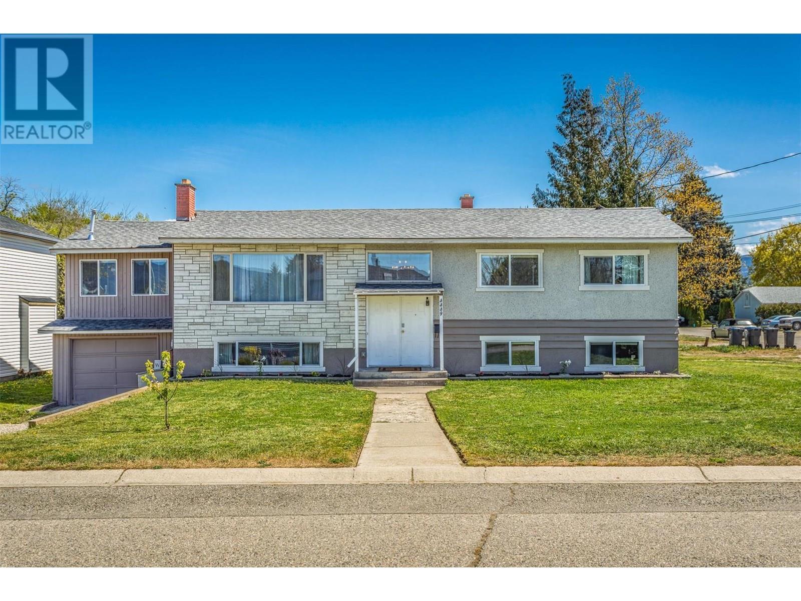 3339 Bothe Rd, Kelowna, BC V1W 3M3