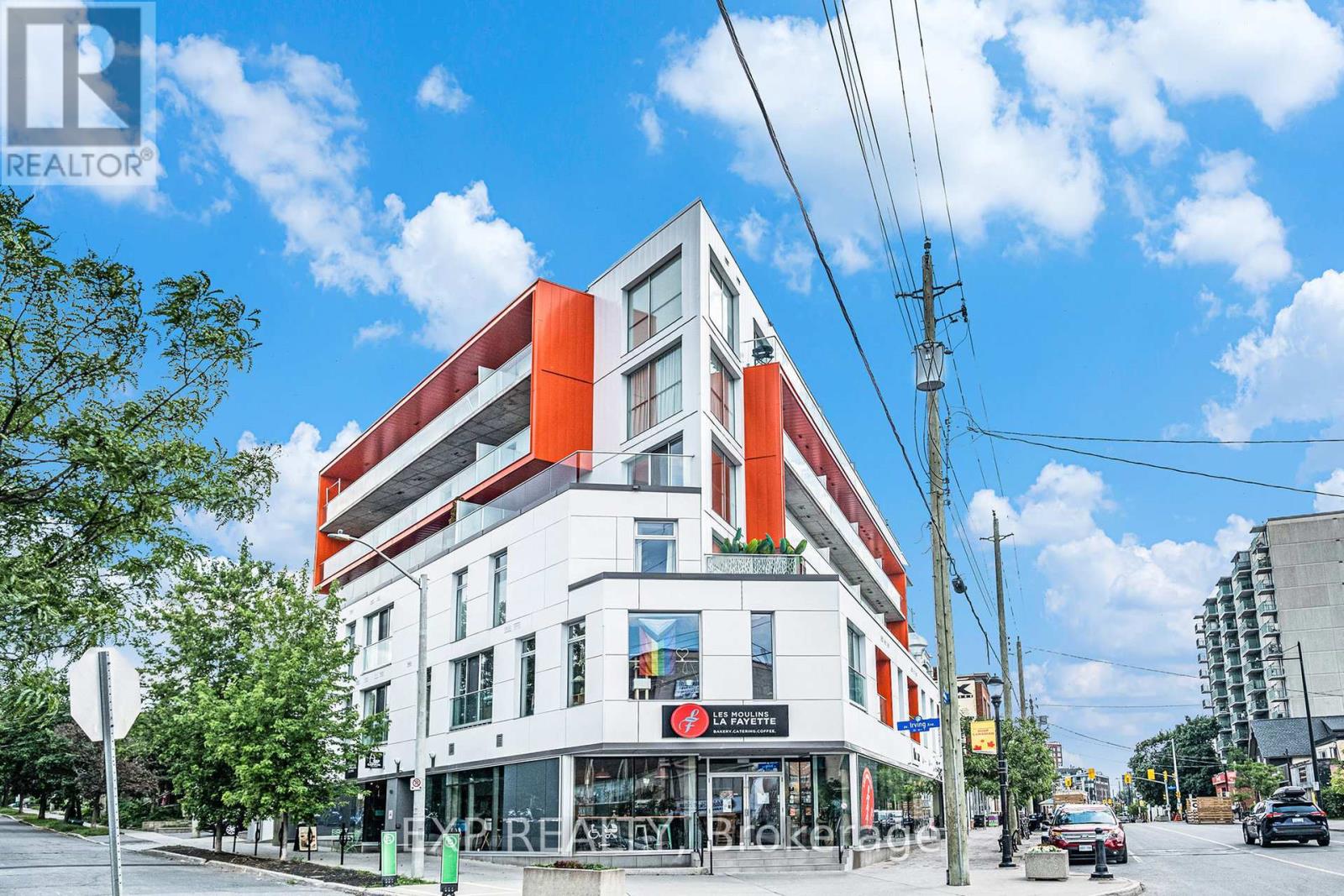 206 1000 Wellington St W, Ottawa, ON K1Y 2X9