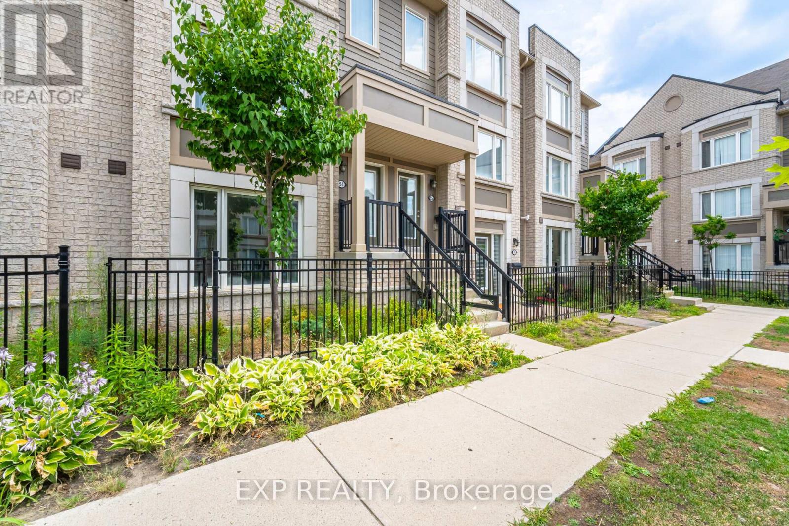 56 1 Beckenrose Ct, Brampton, ON L6Y 6G2