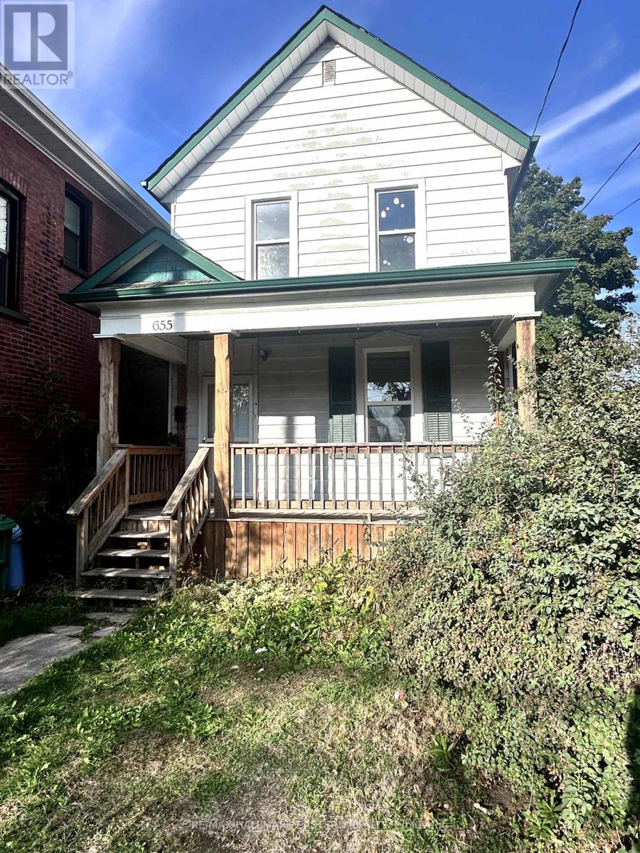 655 George St N Ward 3 St, Peterborough, ON K9H 3S7
