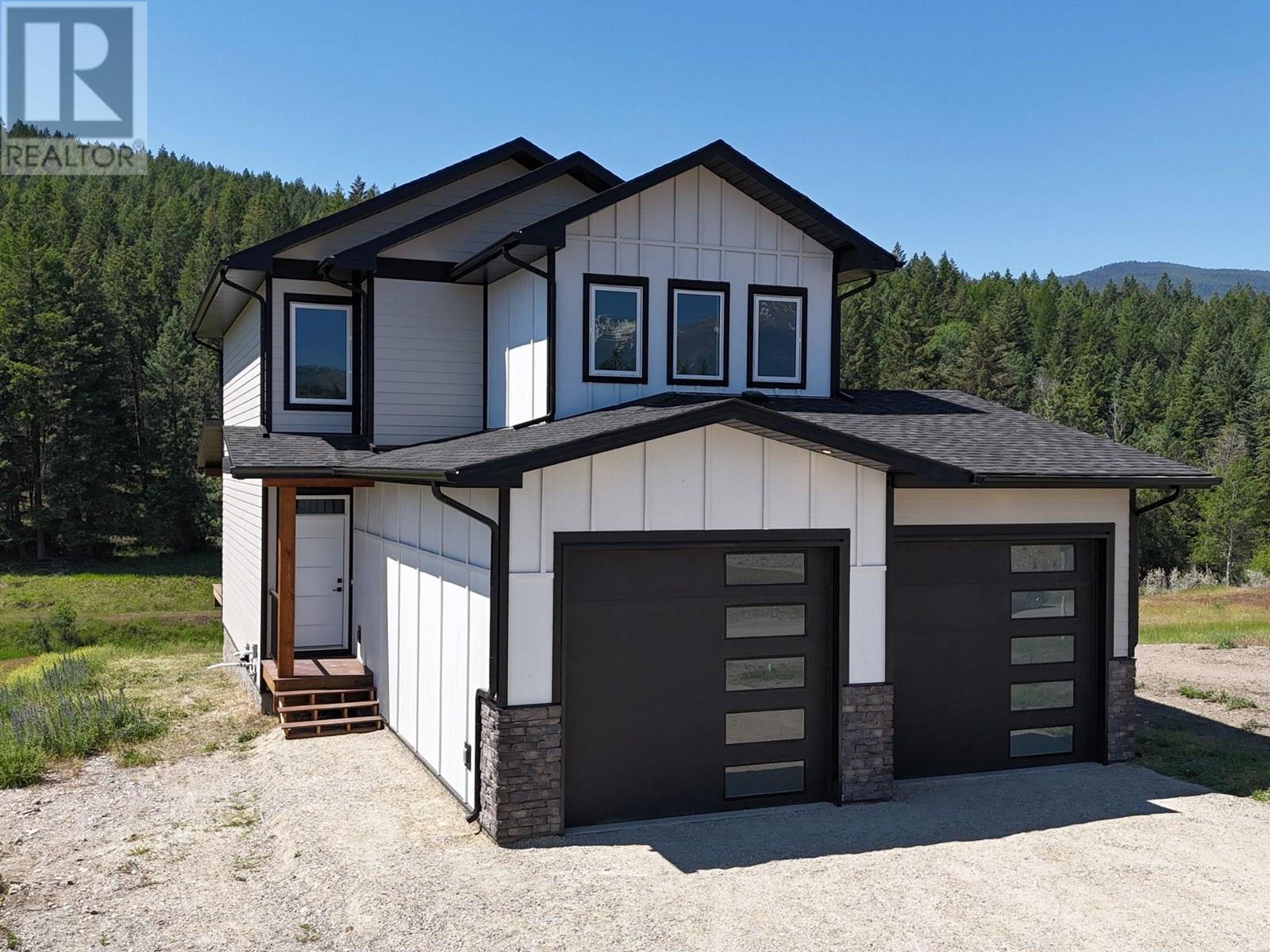 31 Laurier Ave, Wardner, BC V0B 2J0