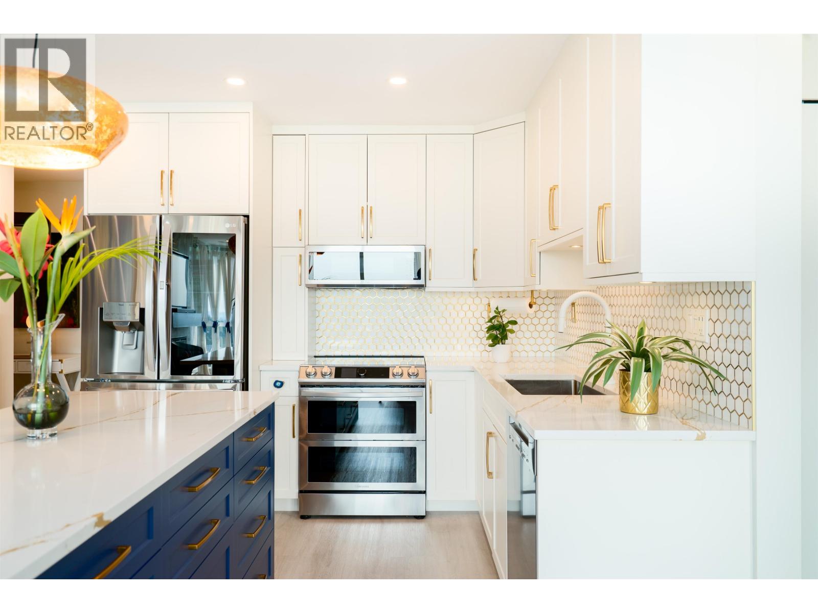 12069 Harris Road Unit 804, Pitt Meadows, BC V3Y 0C8