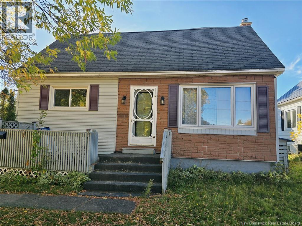 166 Edward St, Moncton, NB E1A 3Y9