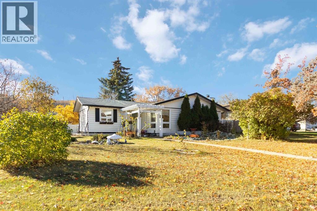 1 Harris Cres, Fort Mcmurray, AB T9H 1N3