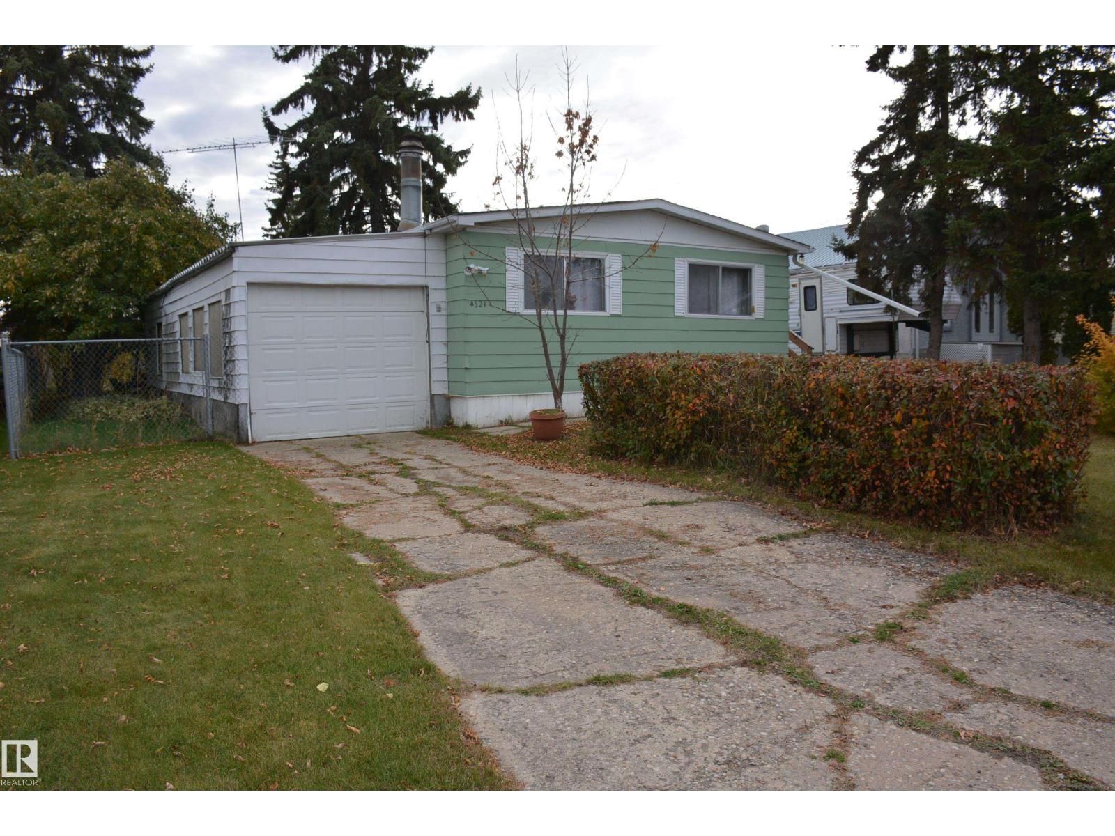 51 Av Unit 4521, Barrhead, AB T7N 1A3