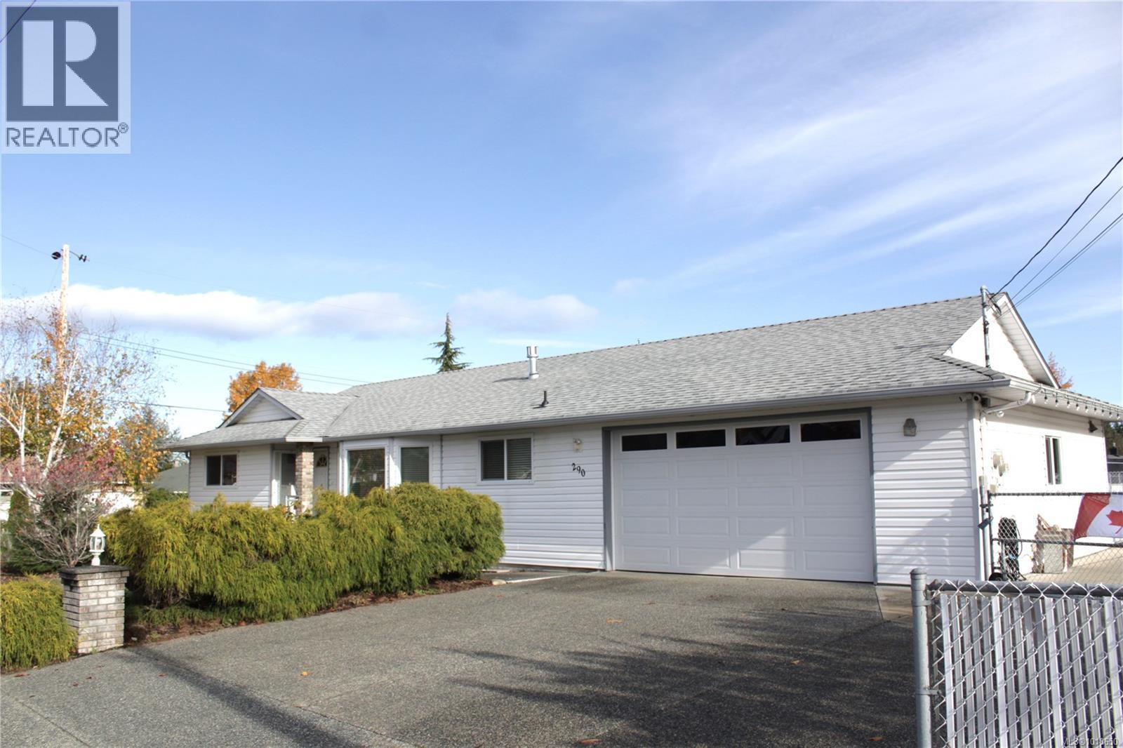 290 Renz Rd, Parksville, BC V9P 1E3