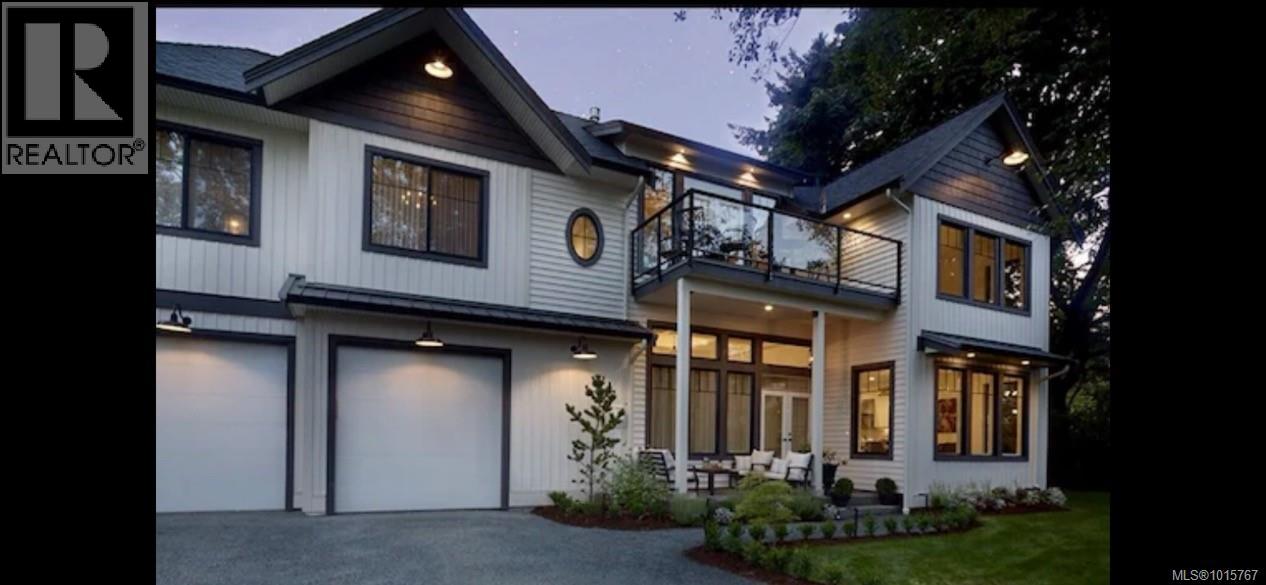 3943 Dillman Rd, Campbell River, BC V9H 1H5