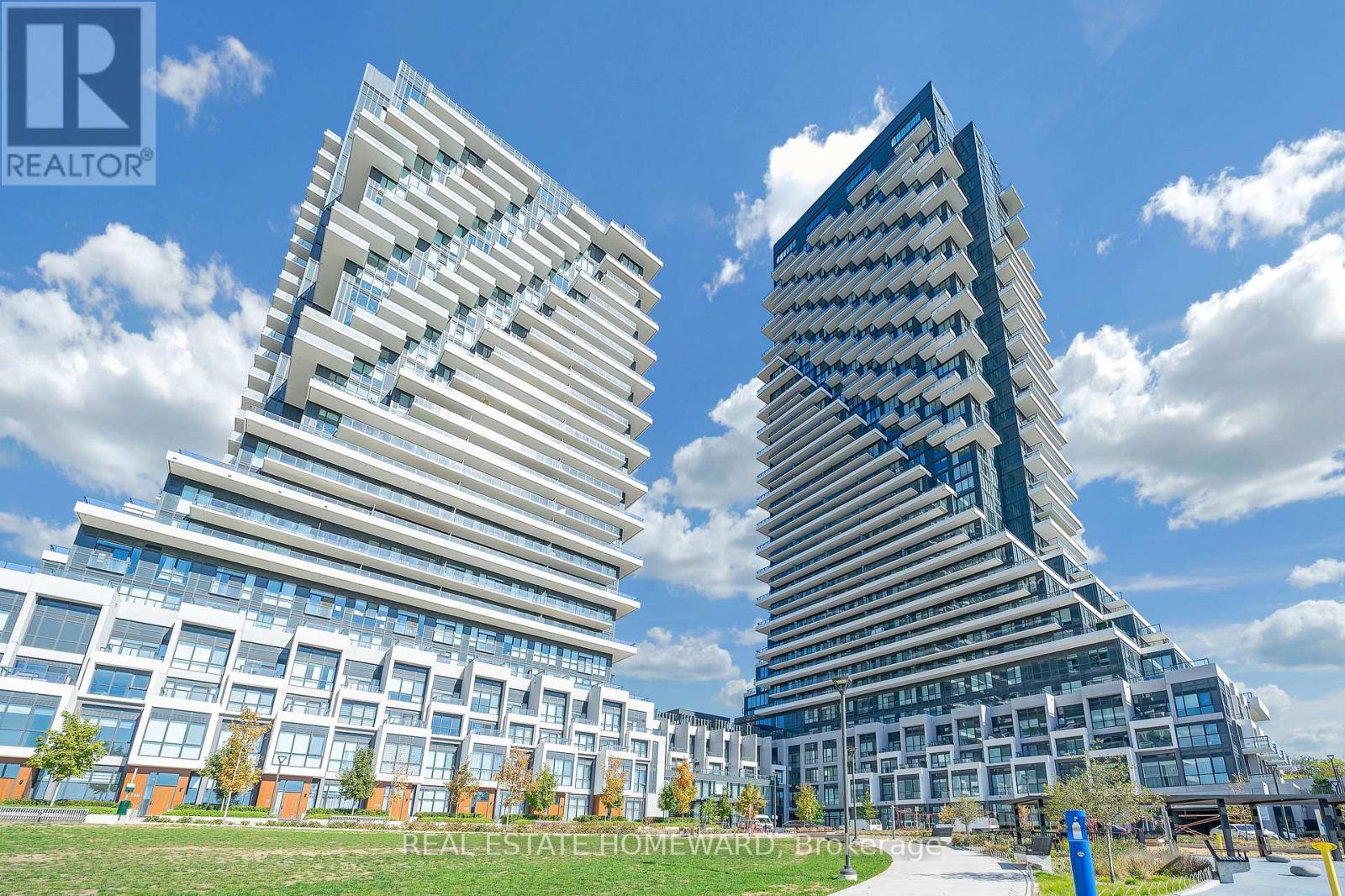 2039 20 Inn On The Park Dr, Toronto, ON M3C 0P8