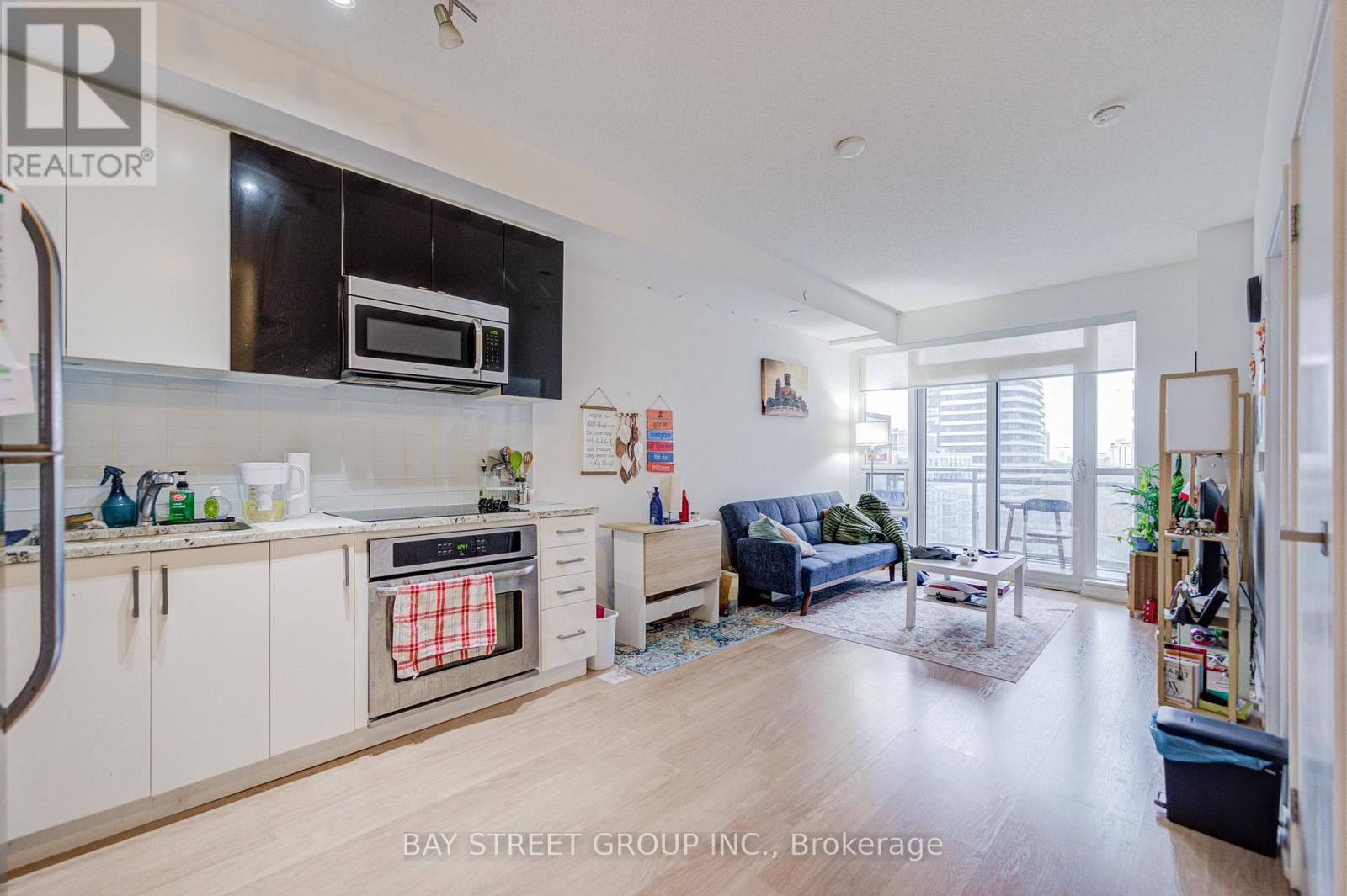 918 98 Lillian St, Toronto, ON M4S 0A5